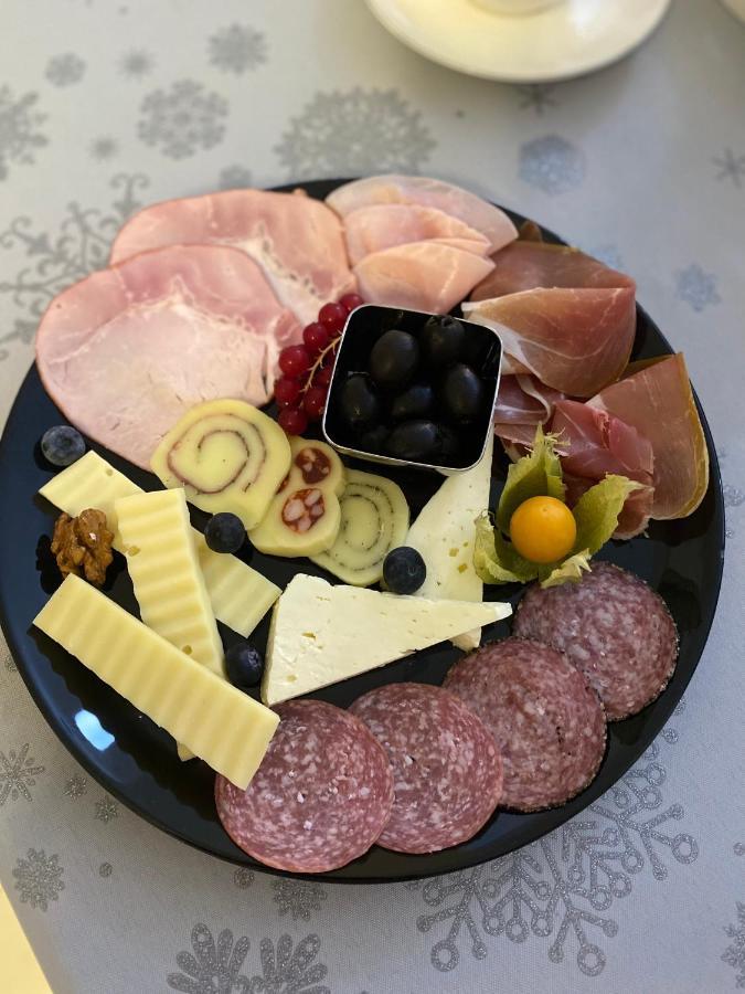 Pensiunea Heaven Deva Exteriör bild
